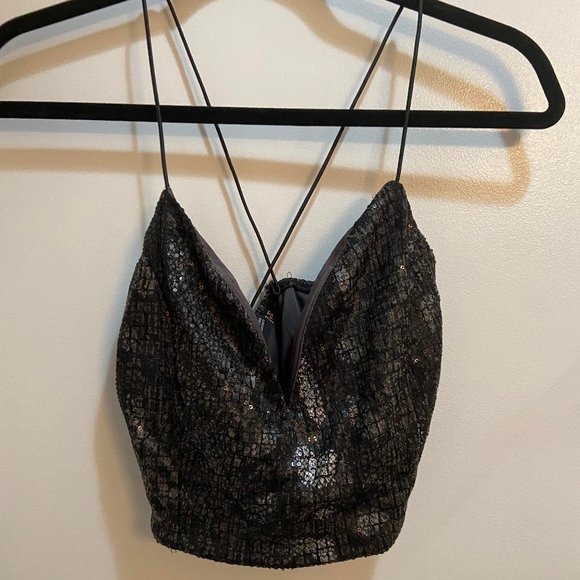 Deep-V Sequin Top with Criss Cross Straps, size M - Picture 1 of 2